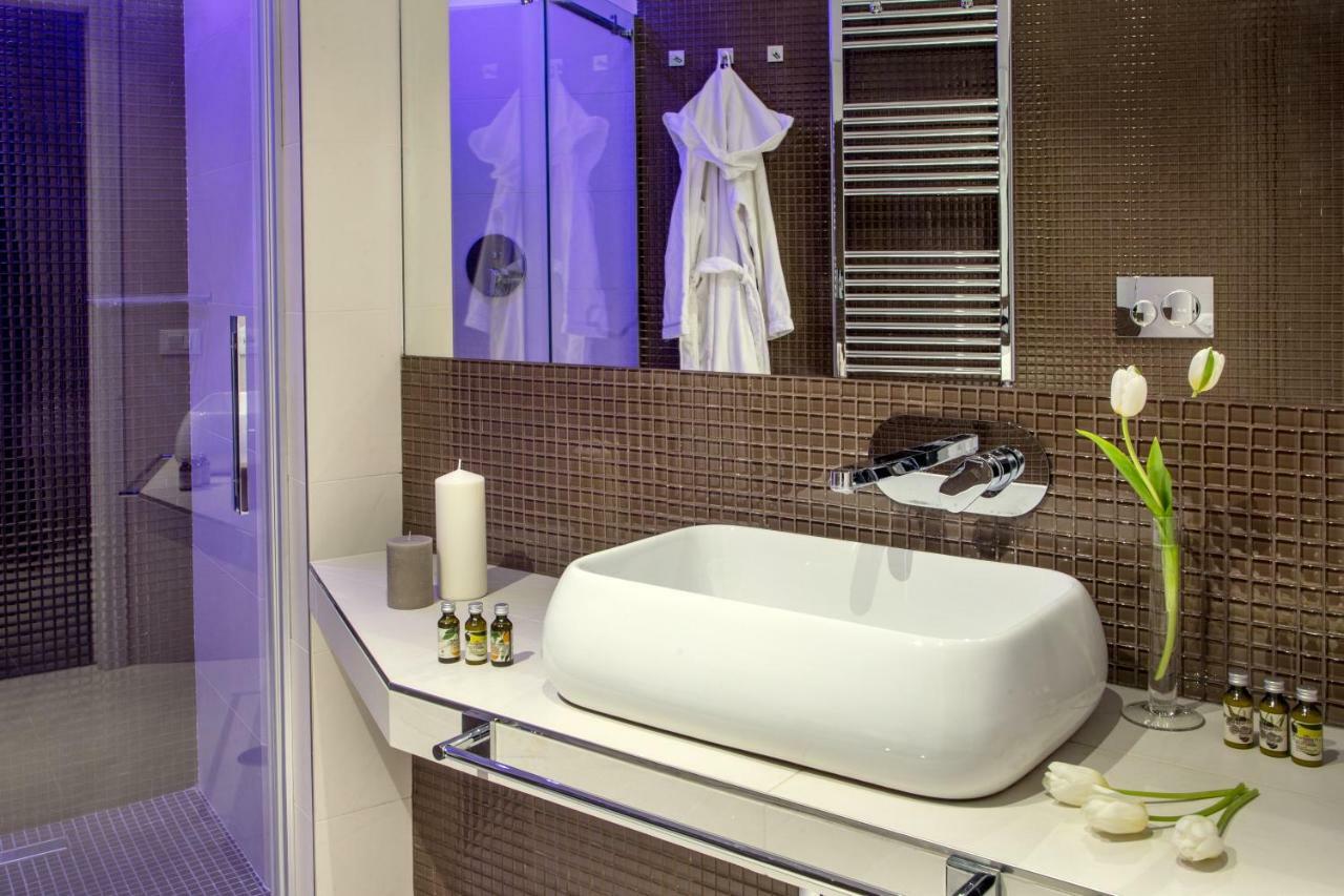 Gcf Luxury Suites, Guest House Rome Exterior photo