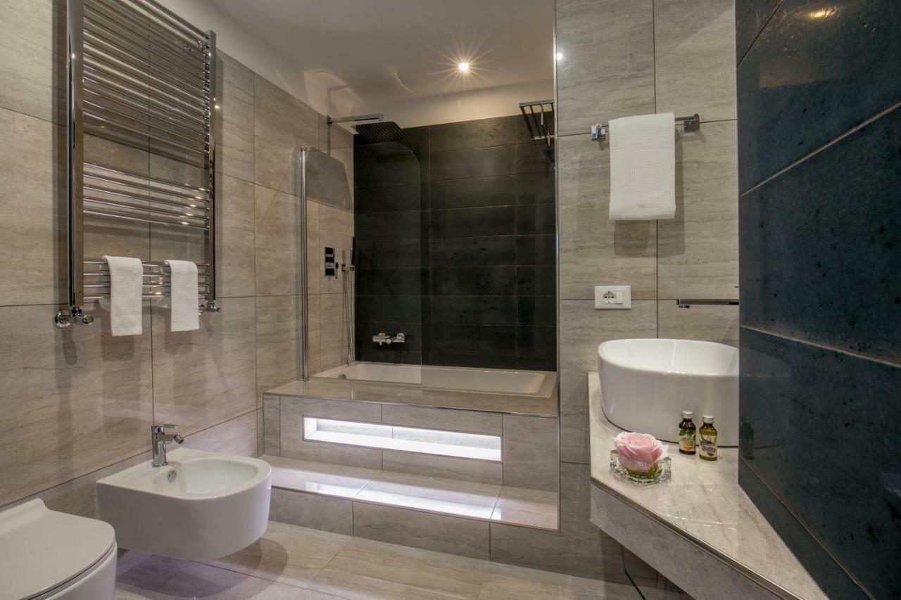 Gcf Luxury Suites, Guest House Rome Exterior photo
